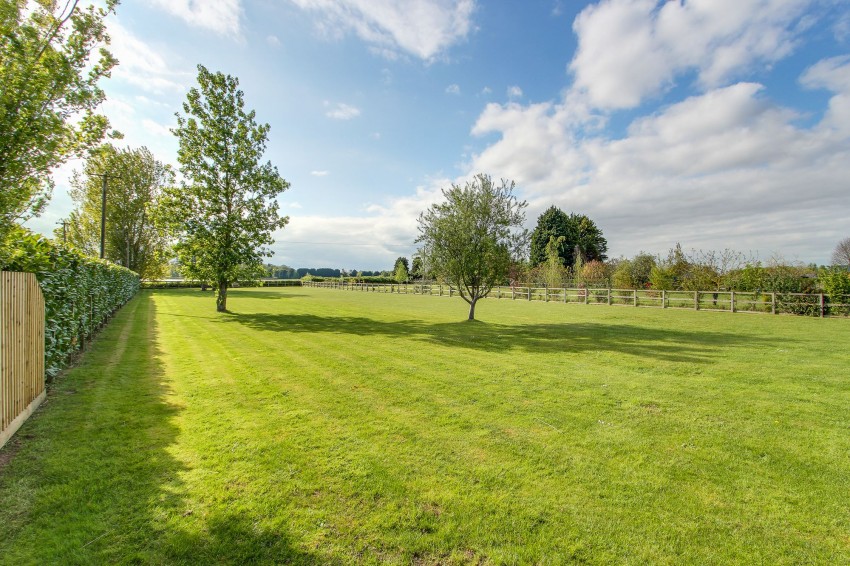 Images for Hawthorn Road, Emneth, PE14 EAID:4037033056 BID:1d497ef6-e698-4427-833a-3b42529ac059