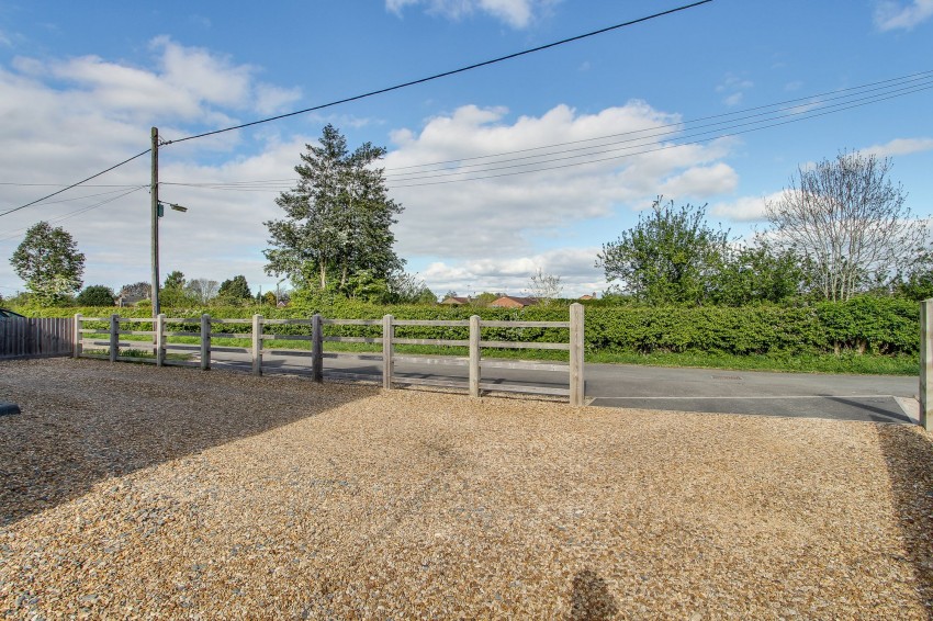 Images for Hawthorn Road, Emneth, PE14 EAID:4037033056 BID:1d497ef6-e698-4427-833a-3b42529ac059