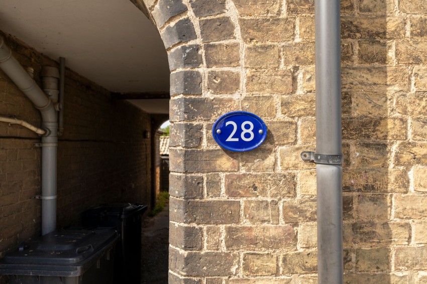 Images for High Street, Swavesey, CB24 EAID:4037033056 BID:e9c2a2d5-4edb-4404-af16-967a1de68210