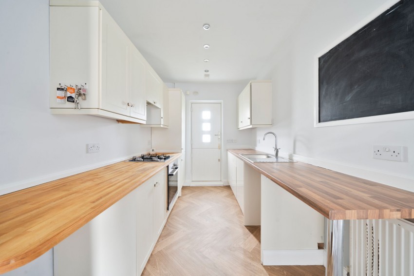 Images for High Street, Swavesey, CB24 EAID:4037033056 BID:e9c2a2d5-4edb-4404-af16-967a1de68210