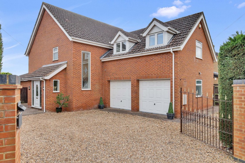 Images for Eastwood End, Wimblington, PE15 EAID:4037033056 BID:1d497ef6-e698-4427-833a-3b42529ac059