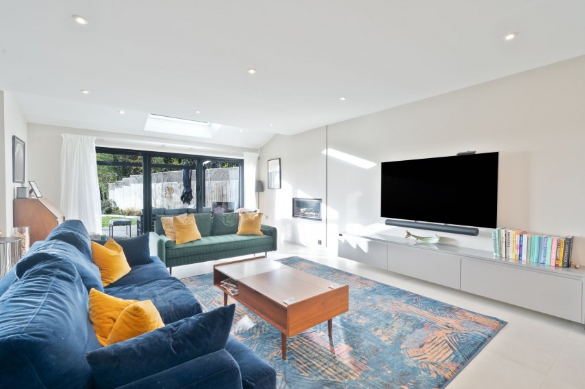 Images for St. Michaels, Longstanton, CB24 EAID:4037033056 BID:e9c2a2d5-4edb-4404-af16-967a1de68210