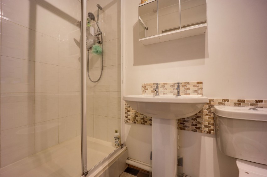 Images for Gull Road, Guyhirn, PE13 EAID:4037033056 BID:1d497ef6-e698-4427-833a-3b42529ac059