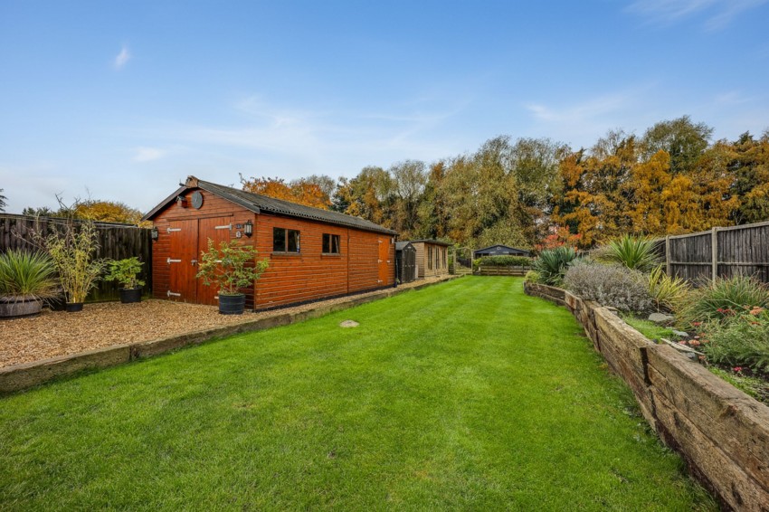 Images for Gull Road, Guyhirn, PE13 EAID:4037033056 BID:1d497ef6-e698-4427-833a-3b42529ac059