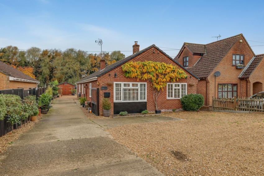 Images for Gull Road, Guyhirn, PE13 EAID:4037033056 BID:1d497ef6-e698-4427-833a-3b42529ac059