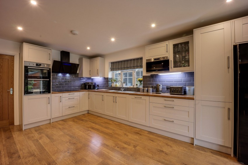 Images for Gull Road, Guyhirn, PE13 EAID:4037033056 BID:1d497ef6-e698-4427-833a-3b42529ac059