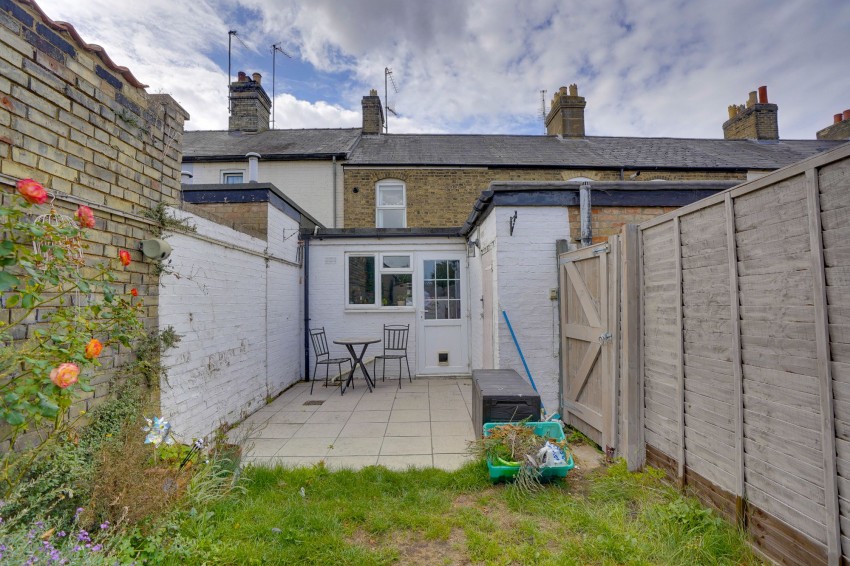 Images for Exning Road, Newmarket, CB8 EAID:4037033056 BID:e22d2fe2-cd8a-4ee5-877e-aff44adbf8aa