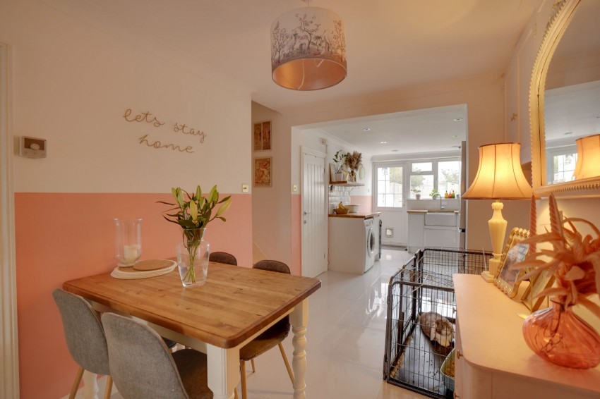 Images for Exning Road, Newmarket, CB8 EAID:4037033056 BID:e22d2fe2-cd8a-4ee5-877e-aff44adbf8aa