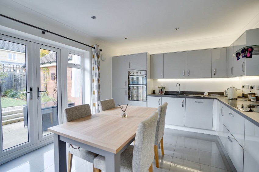 Images for Larnach Drive, Kentford, CB8 EAID:4037033056 BID:e22d2fe2-cd8a-4ee5-877e-aff44adbf8aa