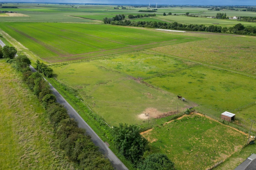 Images for Stocking Drove, Chatteris, PE16 EAID:4037033056 BID:d3db0e0c-3850-402c-b88b-52680bec4ac9