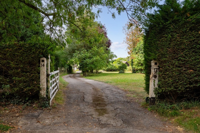 Images for Stonebridge Lane, Fulbourn, CB21 EAID:4037033056 BID:df7a2b8e-b283-433c-96bc-9990089caf32