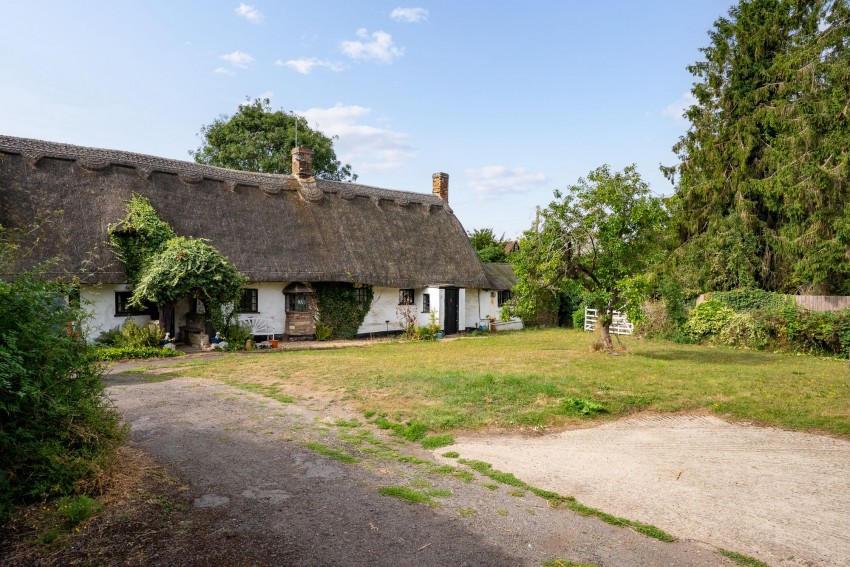 Images for Stonebridge Lane, Fulbourn, CB21 EAID:4037033056 BID:df7a2b8e-b283-433c-96bc-9990089caf32