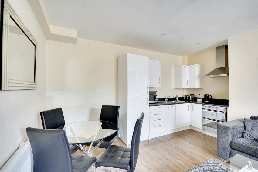 Images for Old Station Road, Stafford House, CB8 EAID:4037033056 BID:e22d2fe2-cd8a-4ee5-877e-aff44adbf8aa