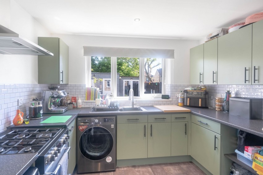 Images for Linden Close, Cambridge, CB4 EAID:4037033056 BID:df7a2b8e-b283-433c-96bc-9990089caf32