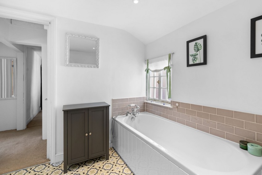 Images for Cotterell's Lane, Elsworth, CB23 EAID:4037033056 BID:e9c2a2d5-4edb-4404-af16-967a1de68210