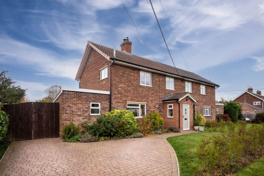 Images for Claydon Close, Castle Camps, CB21 EAID:4037033056 BID:2f5b1148-b901-4d34-9e72-64b6a96df570