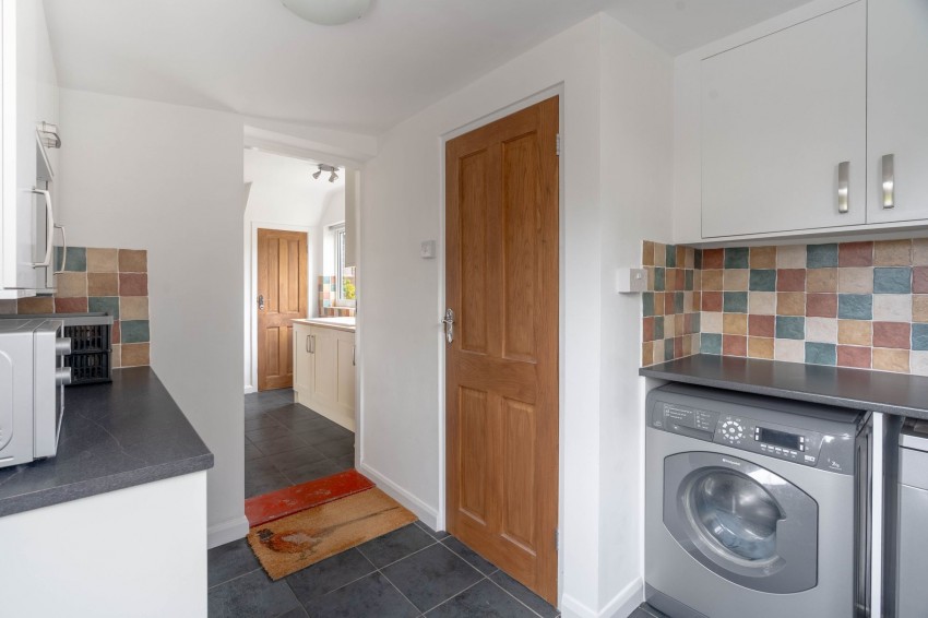 Images for Claydon Close, Castle Camps, CB21 EAID:4037033056 BID:2f5b1148-b901-4d34-9e72-64b6a96df570