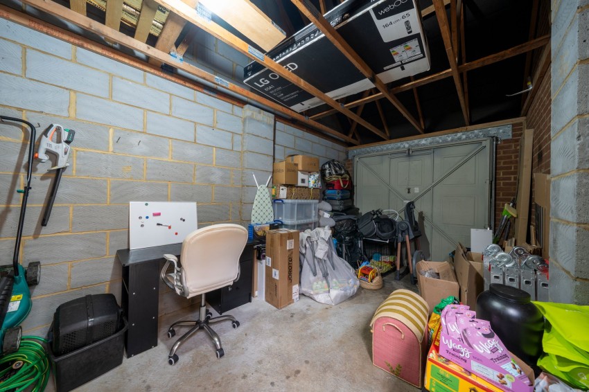 Images for Eastlands Close, Cottenham, CB24 EAID:4037033056 BID:e9c2a2d5-4edb-4404-af16-967a1de68210