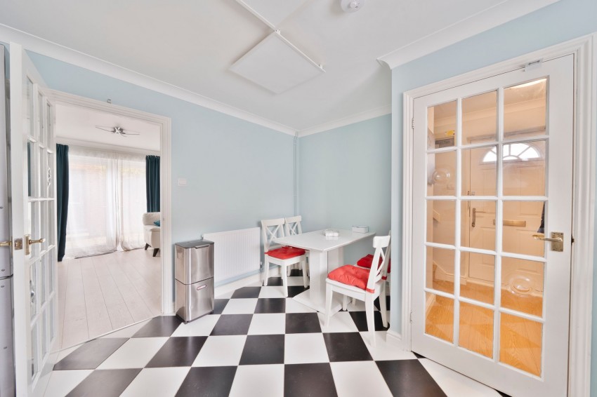 Images for Eastlands Close, Cottenham, CB24 EAID:4037033056 BID:e9c2a2d5-4edb-4404-af16-967a1de68210