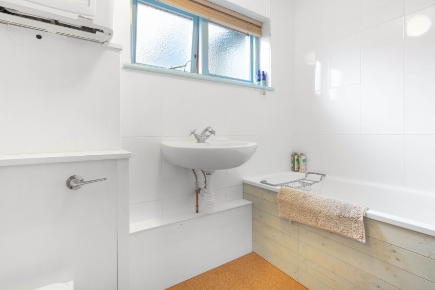 Images for Geoffrey Bishop Avenue, Fulbourn, CB21 EAID:4037033056 BID:df7a2b8e-b283-433c-96bc-9990089caf32