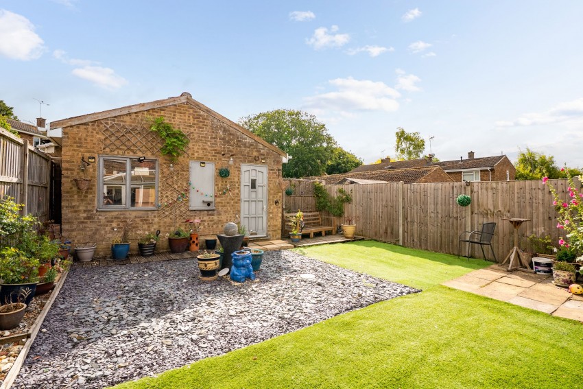 Images for Wheatsheaf Way, Linton, CB21 EAID:4037033056 BID:2f5b1148-b901-4d34-9e72-64b6a96df570