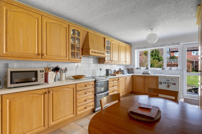 Images for St. Michaels, Longstanton, CB24 EAID:4037033056 BID:e9c2a2d5-4edb-4404-af16-967a1de68210