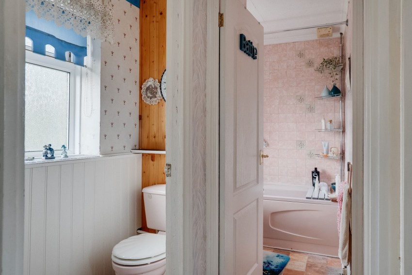 Images for Chalklands, Linton, CB21 EAID:4037033056 BID:2f5b1148-b901-4d34-9e72-64b6a96df570