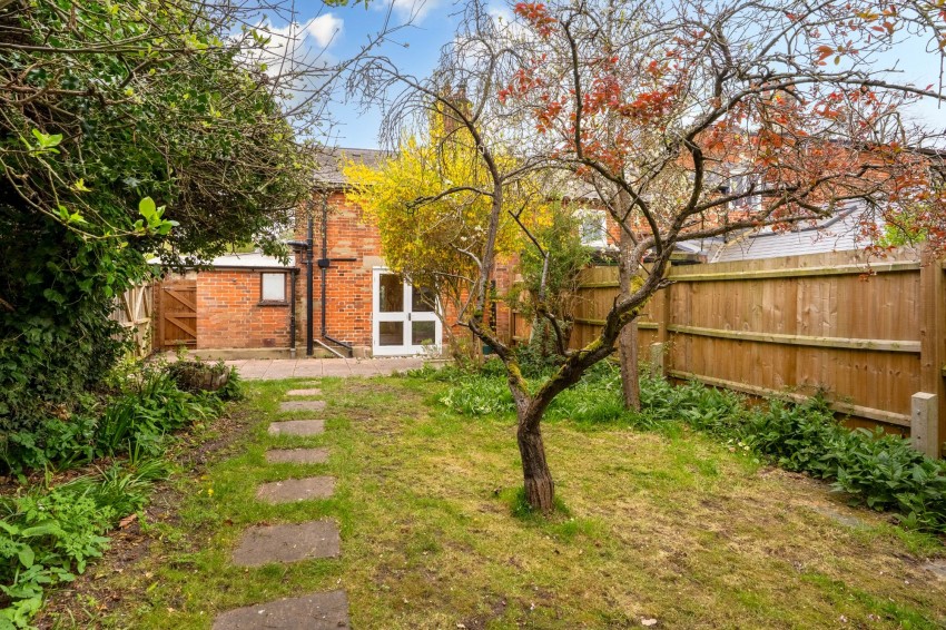 Images for Cambridge Road, Girton, CB3 EAID:4037033056 BID:df7a2b8e-b283-433c-96bc-9990089caf32